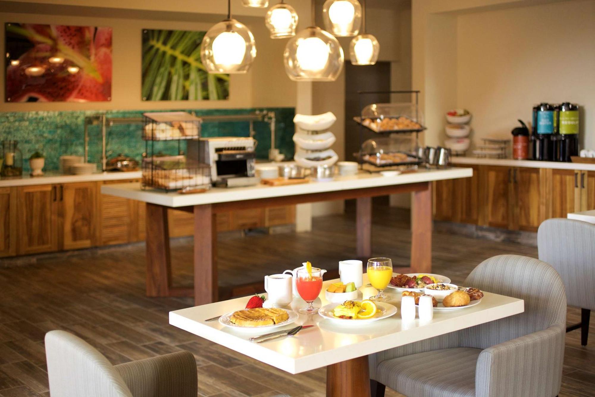 קאפה Hilton Garden Inn Kauai Wailua Bay, Hi מראה חיצוני תמונה